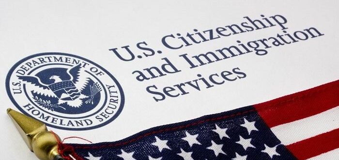 Служба иммиграции USCIS